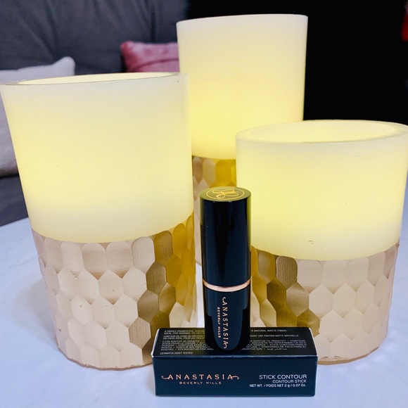 BUNDLE. Highlight. Contour. - Picture 2 of 6